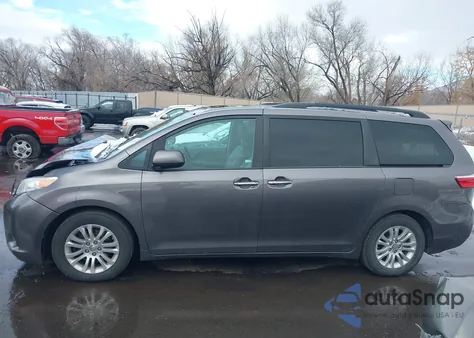 2016 Toyota Sienna Xle 8 Passenger из США, поврежденный, VIN 5TDYK3DC8GS693183